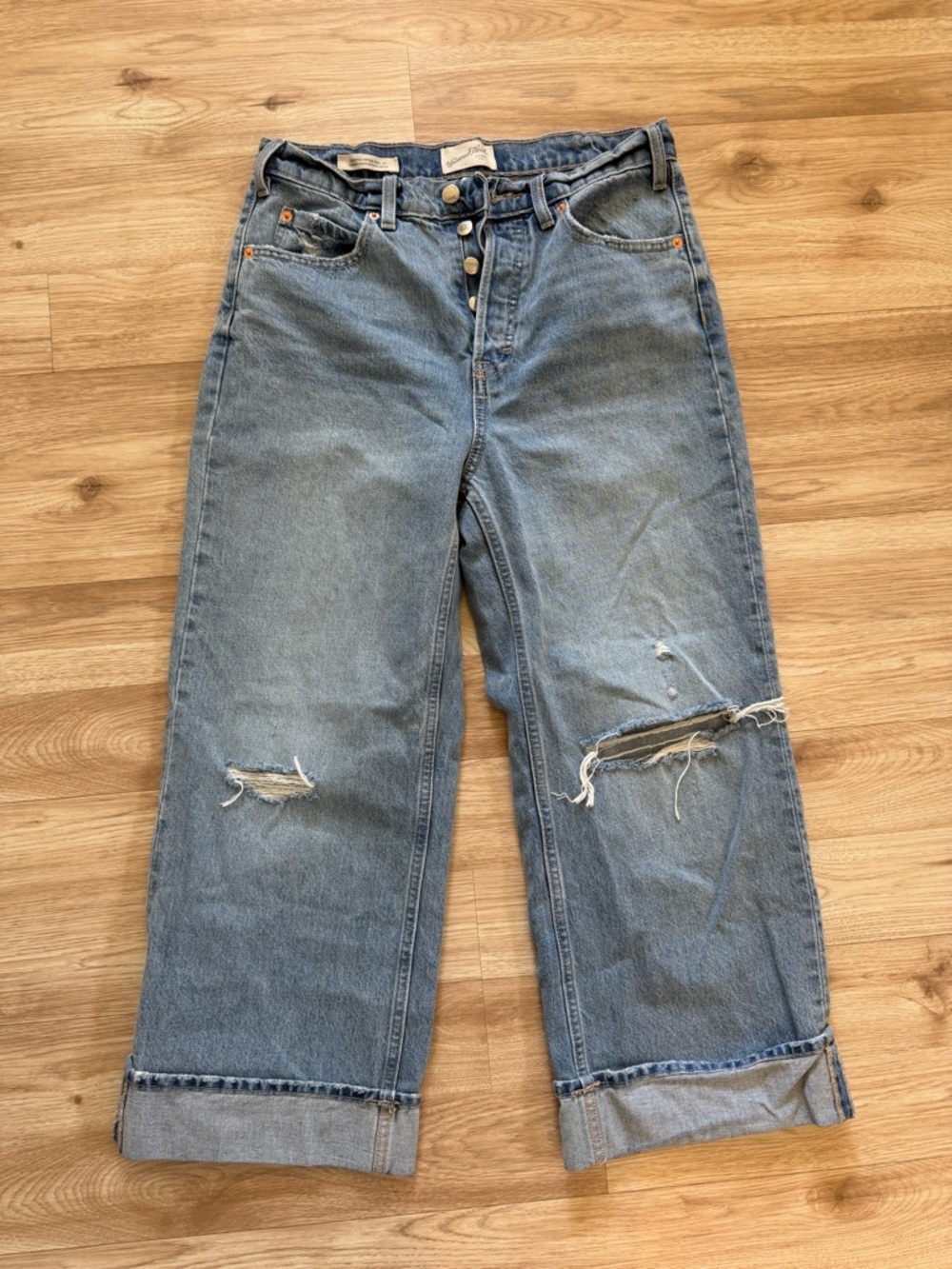 Universal Thread Light Blue Distressed Boyfriend Jeans